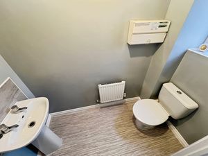 Guest wc- click for photo gallery